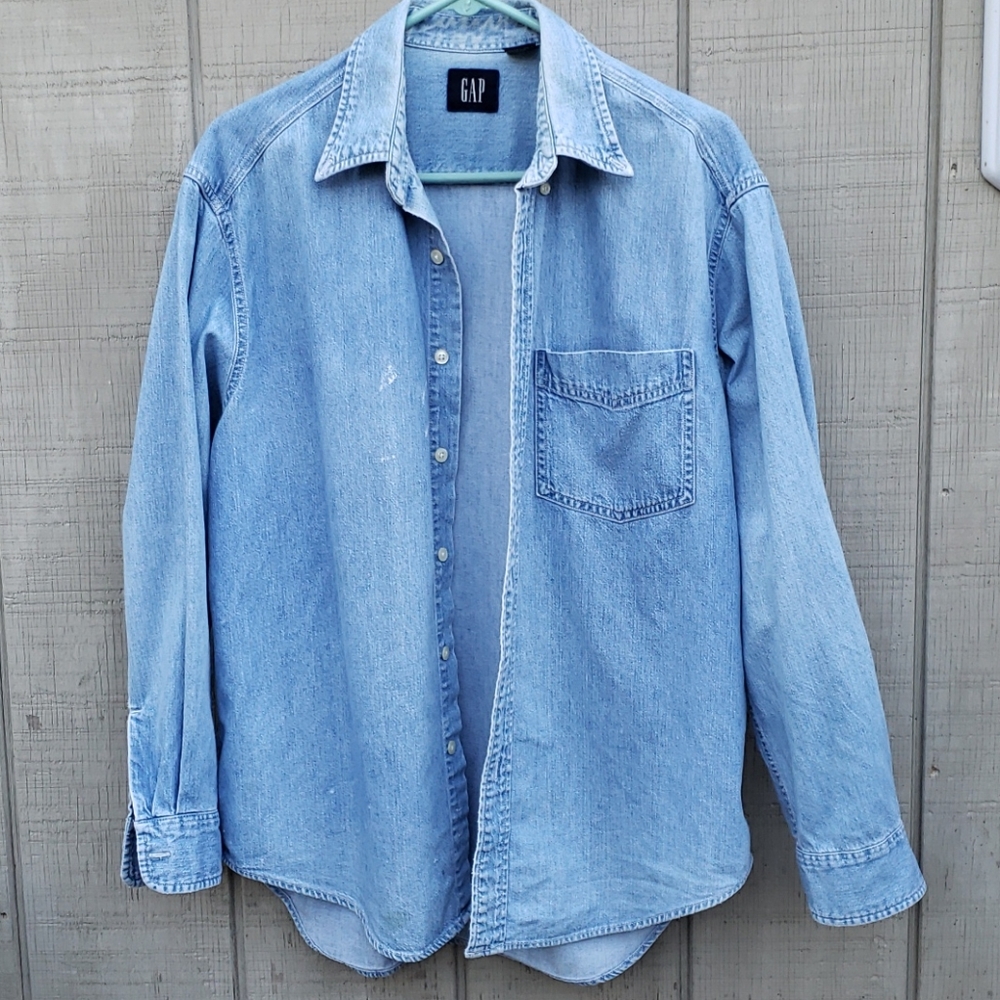 Vintage Gap Chambray button down shirt .